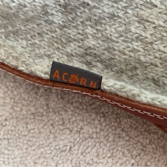 Acorn - The Original Slipper Sock - Picture 13 of 16